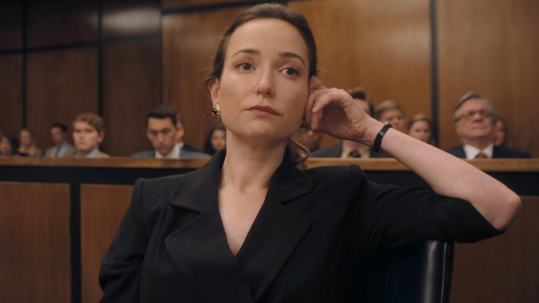 Pam sitting in a courtroom on "Monsters: The Lyle and Erik Menendez Story"