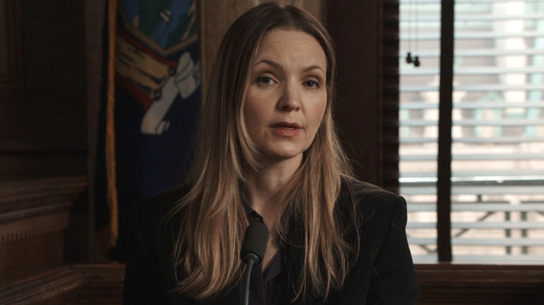 Before Jordana Spiro Was Law & Order: SVUs FBI Agent Sykes, She Was One Of The Shows Murderers – TVLine Before Jordana Spiro Was Law & Order: SVUs FBI Agent Sykes, She Was One Of The Shows Murderers – TVLine