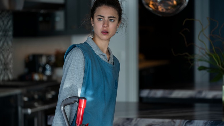 Alex navigates a difficult new chapter after leaving her boyfriend in "Maid."