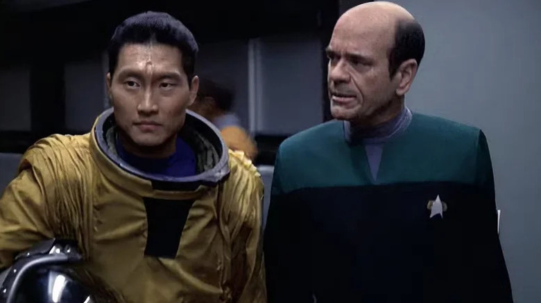 Daniel Dae Kim's Gotana-Retz with Robert Picardo's Doctor on Star Trek: Voyager