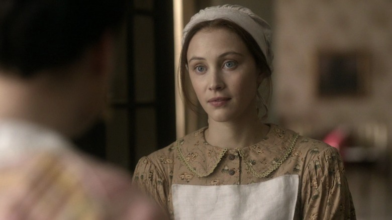 Grace Marks talking to Nancy Montgomery on Alias Grace S1E3