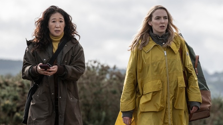Eve Polastri walking outside next to Villanelle in Killing Eve