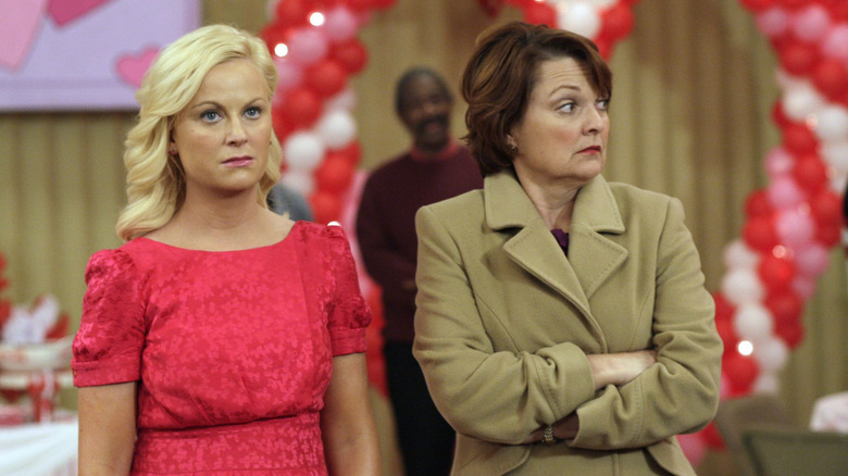 Leslie and her mother awkward at Galentine's Day party