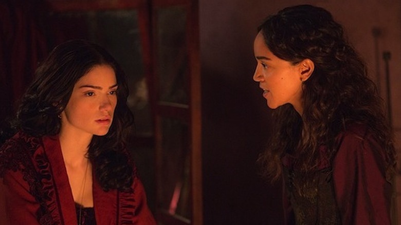Janet Montgomery's Mary Sibley and Ashley Madekwe's Tituba talking on Salem