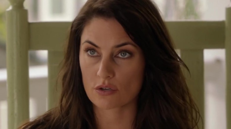 Mädchen Amick's Wendy Beauchamp looking surprised on Witches of East End