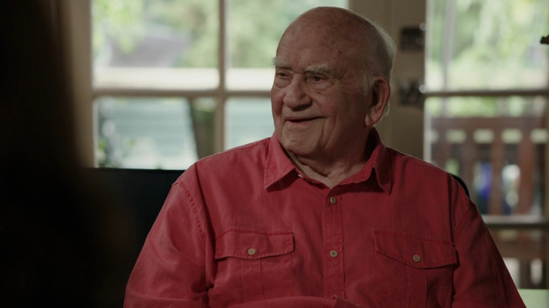 Rufus (Ed Asner) scoffing at question in Bones