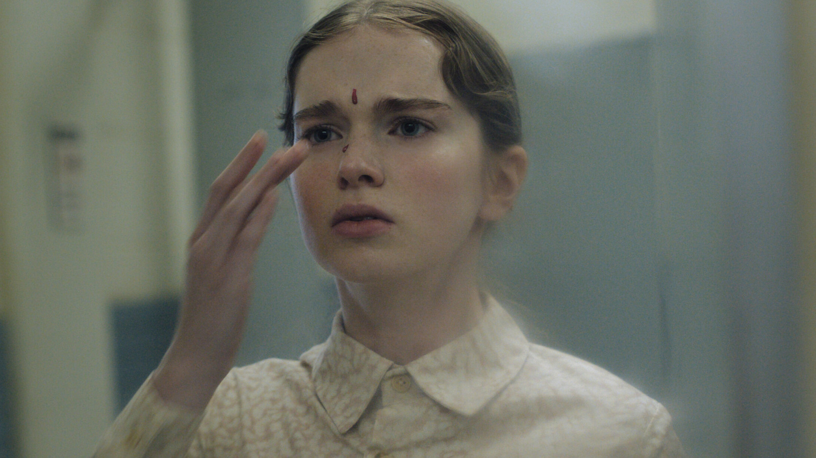 Carrie Boss Mike Flanagan On Why He Wanted To Update The Harrowing Stephen King Classic