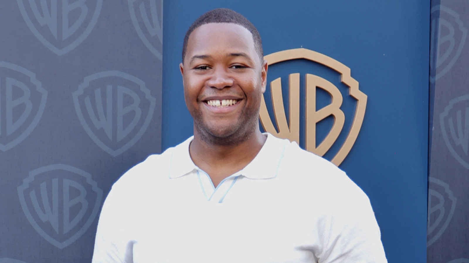 Casting News: Shrinking Star Scrubs Into The Pitt, Tracker Adds 90210 Vet, And More