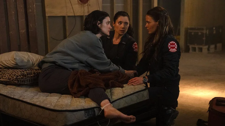 Chicago Fire's Hanako Greensmith And Jocelyn Hudon Say Vasquez's Heroism Adds 'Another Layer Of Intensity' To The Violet/Novak Love Triangle