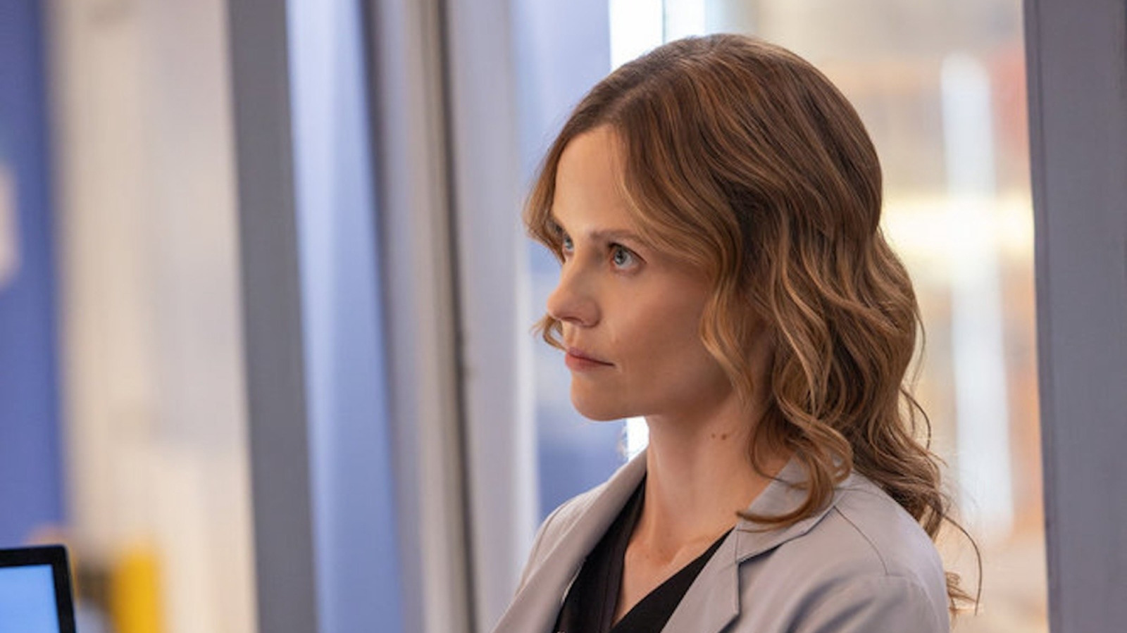 Chicago Meds Winter Premiere Masters The Art Of The Cliffhanger &mdash; And Reveals Lenoxs Fate