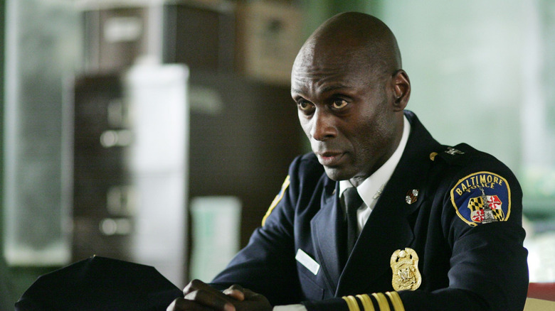 Cedric Daniels (Lance Reddick) wearing a police uniform in The Wire
