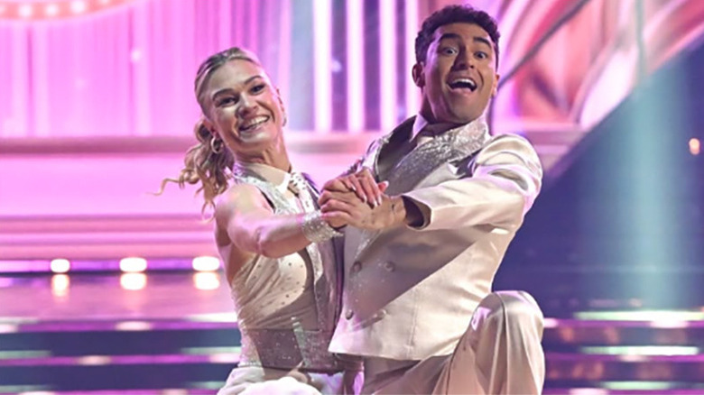 Julia Stiles and Ezra Sosa on the Dancing With the Stars Season 35 premiere