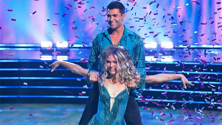 Julia Stiles and Ezra Sosa on Dancing With the Stars Season 35 Week 3