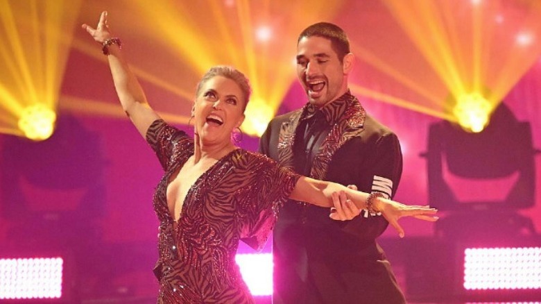 Elaine Hendrix Alan Bersten DWTS Season 34 Semifinals