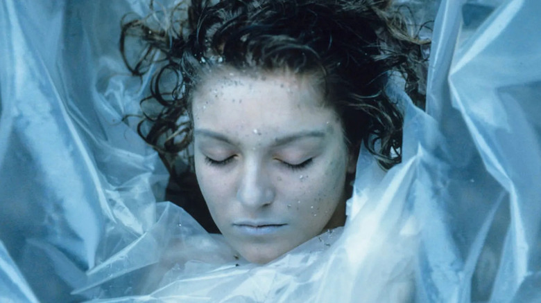 The body of Laura Palmer, wrapped in plastic, on the classic David Lynch TV series, Twin Peaks.