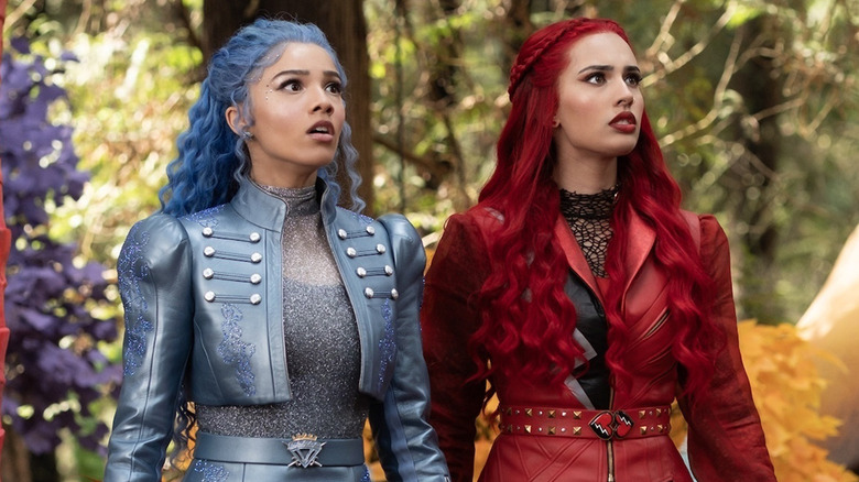 Descendants Wicked Wonderland'da Chloe ve Red