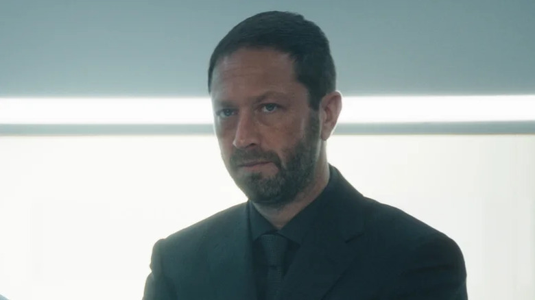 Ebon Moss-Bachrach on The Bear