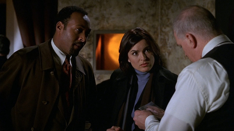 Ed Green and Olivia Benson investigate a case on "Law & Order" (1990)