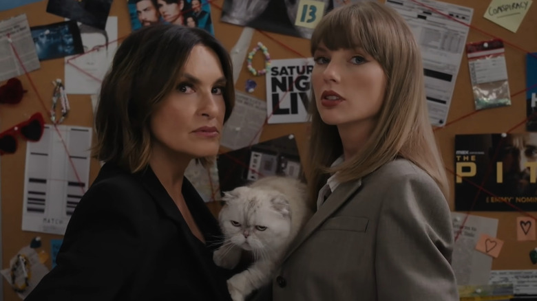 Mariska Hargitay and Taylor Swift in the Emmys sketch with Swift's cat, Olivia Benson