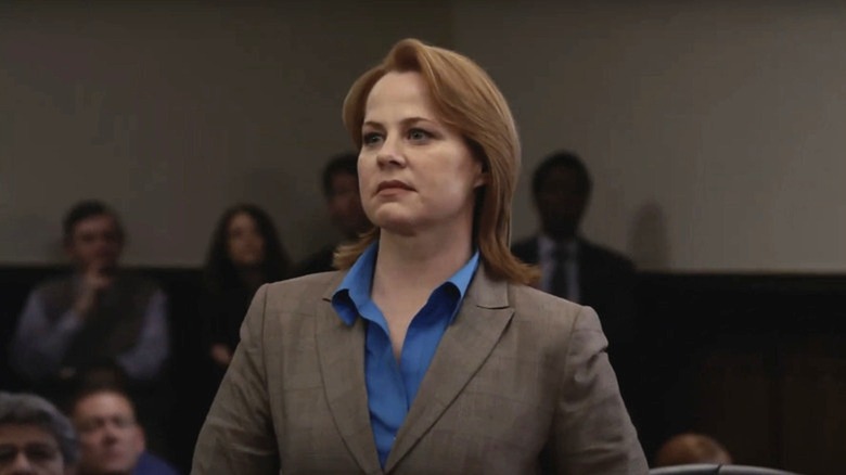 Heather Taffet de Deirdre Lovejoy vestindo um terno de negócios na Bones