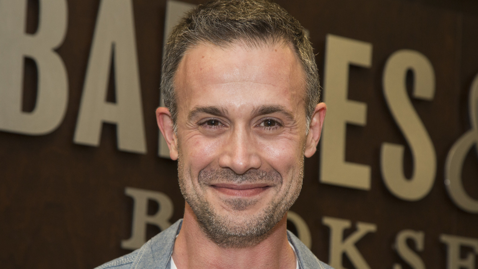 Freddie Prinze Jr. Almost Quit Acting Because Of A 24 Co-Star Freddie Prinze Jr. Almost Quit Acting Because Of A 24 Co-Star