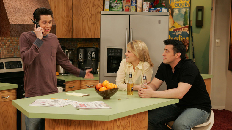 Friends Spinoff Joey Releases 8 'New' Episodes Online — 20 Years Later