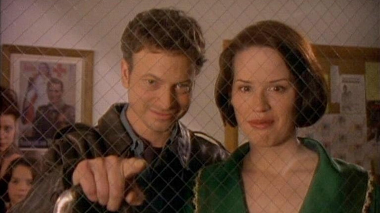 Stu and Frannie pointing to baby at the hospital in The Stand