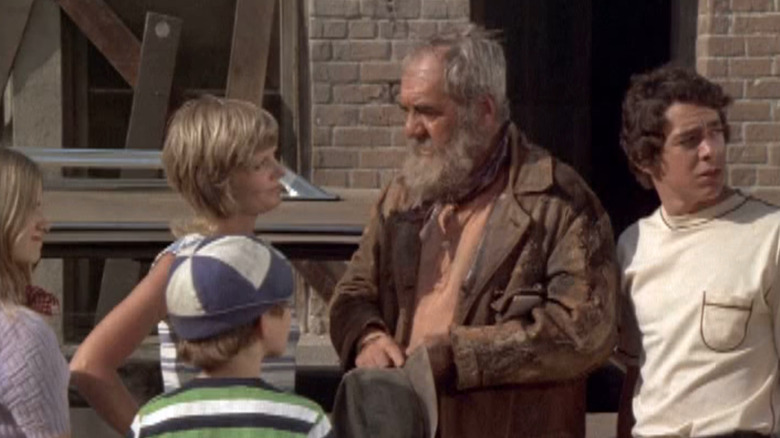 Zaccariah T. Brown speaks to the Brady kids in "The Brady Bunch" (1969)