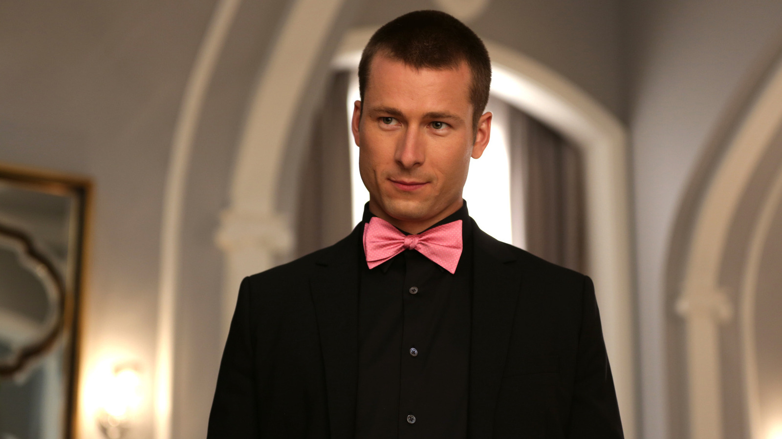 Glen Powell Starred In This Satirical Horror Series Before Conquering Movies Glen Powell Starred In This Satirical Horror Series Before Conquering Movies