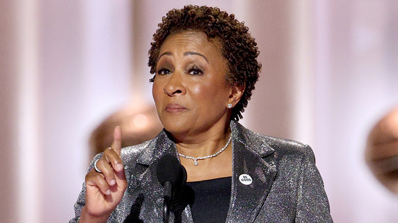 Wanda Sykes presents at the 2026 Golden Globes