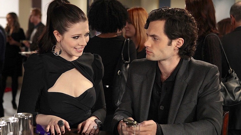 Georgina Sparks and Dan Humphrey speaking in Gossip Girl