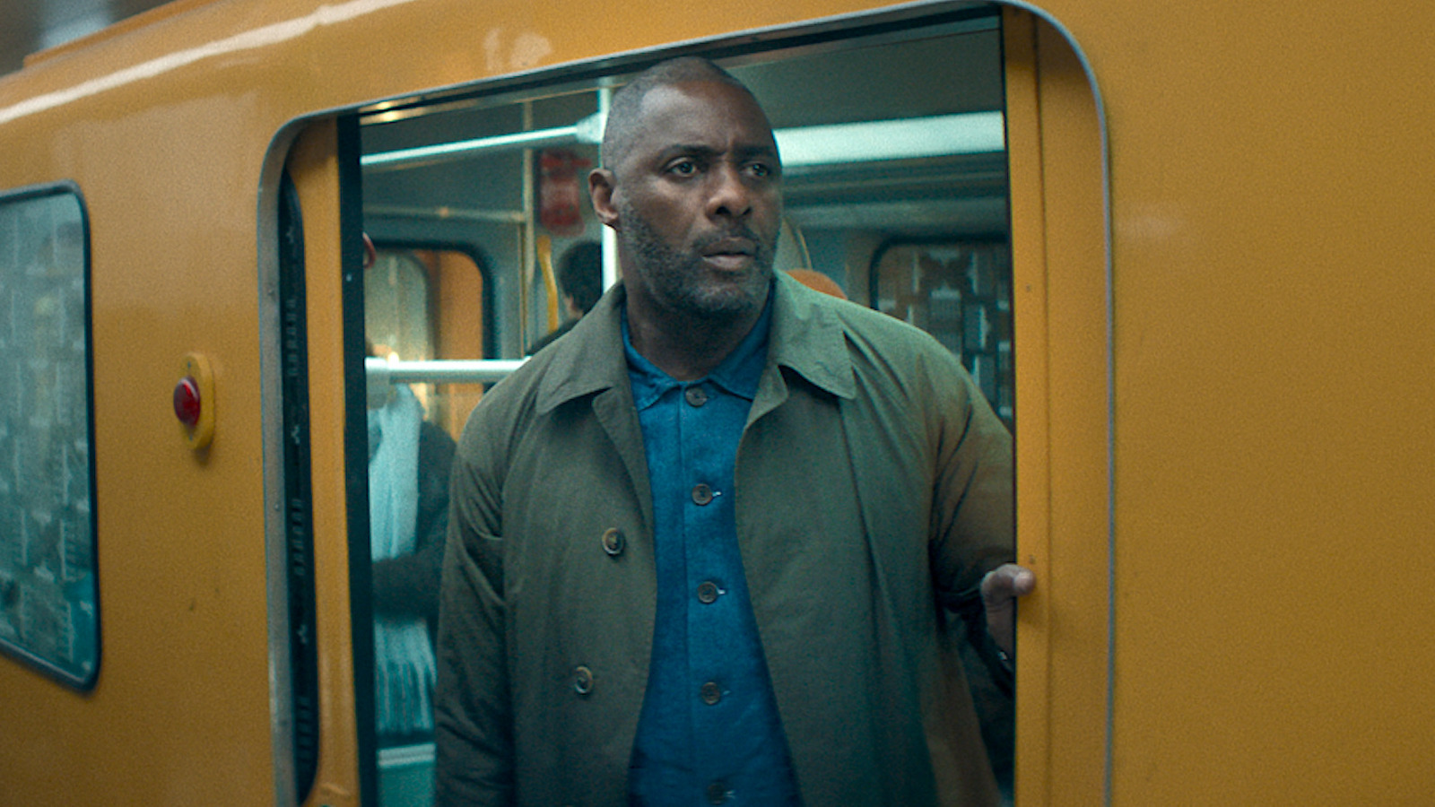 Trailer und Starttermin für Staffel 2 von „Hijack“ auf Apple TV mit Idris ...
