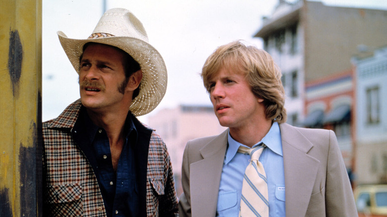 Gerald McRaney's Rick and Jameson Parker's AJ, on the case in Simon & Simon.