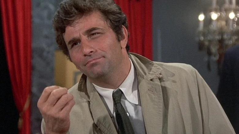 Peter Falk as Columbo in tan rain jacket and suit in Columbo