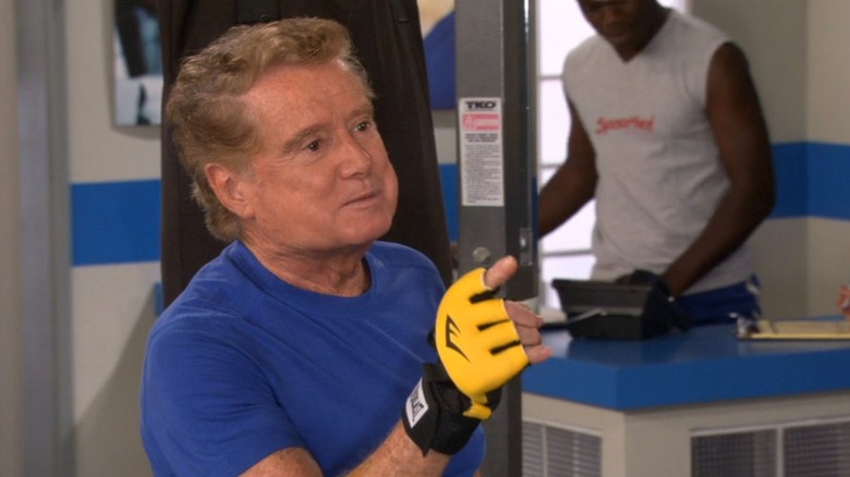 Regis Philbin in a gym in "How I Met Your Mother" Season 4.