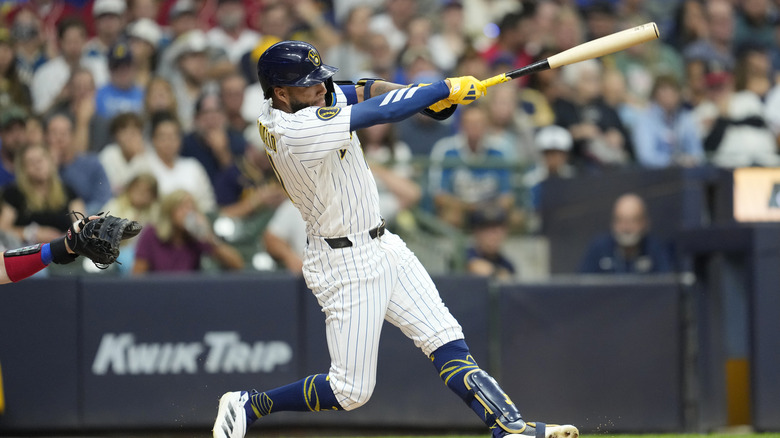 Jackson Chourio of the Milwaukee Brewers swinging the bat