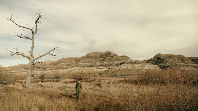 Detective Pyre in a desert landscape in "Under the Banner of Heaven" (2022)