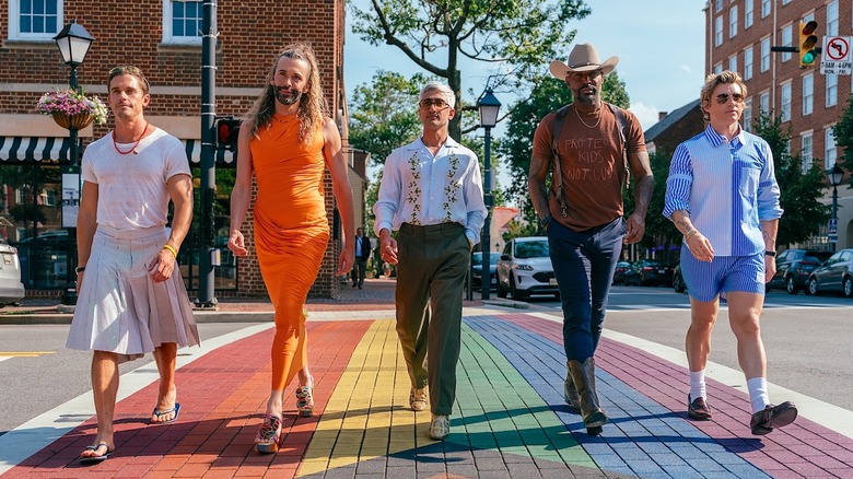 Antoni Porowski, Jonathan Van Ness, Tan France, Karamo Brown e Jeremiah Brent em Queer Eye