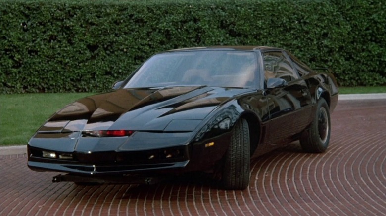 Knight Rider'dan KITT aksiyona hazır