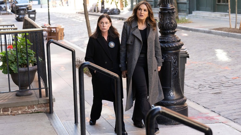 Maura Tierney as Brady and Mariska Hargitay walk on a street in Law and Order