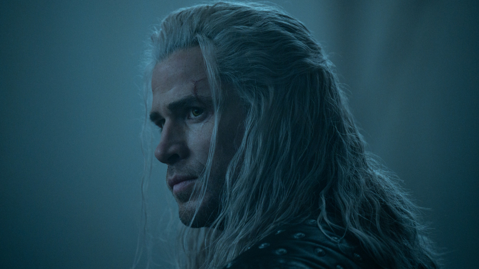 How Liam Hemsworth Reacted To Netflixs Offer To Replace Henry Cavill In The Witcher