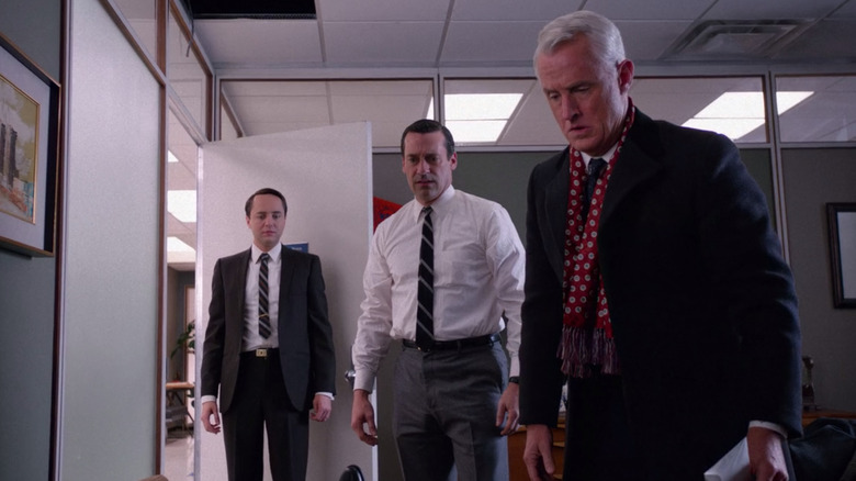 Pete, Don, and Roger find Lane's dead body in "Commissions and Fees"