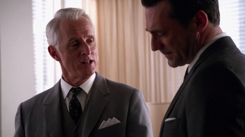 Roger Sterling talks to Don Draper in "Mad Men"