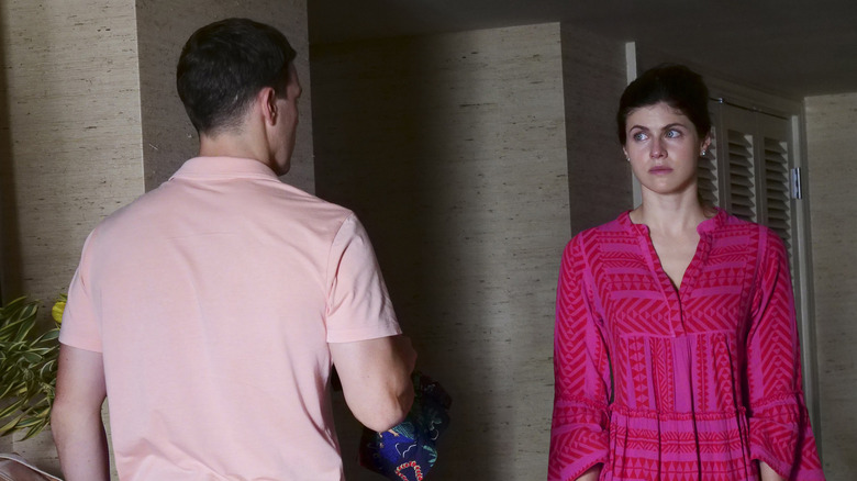 Shane and Rachel awkwardly interacting in their hotel room on The White Lotus