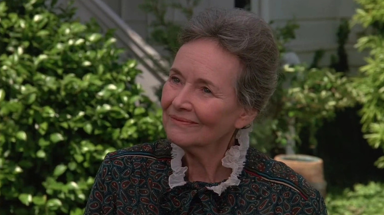 Helen Appletree talks to Jessica Fletcher in "Murder, She Wrote"