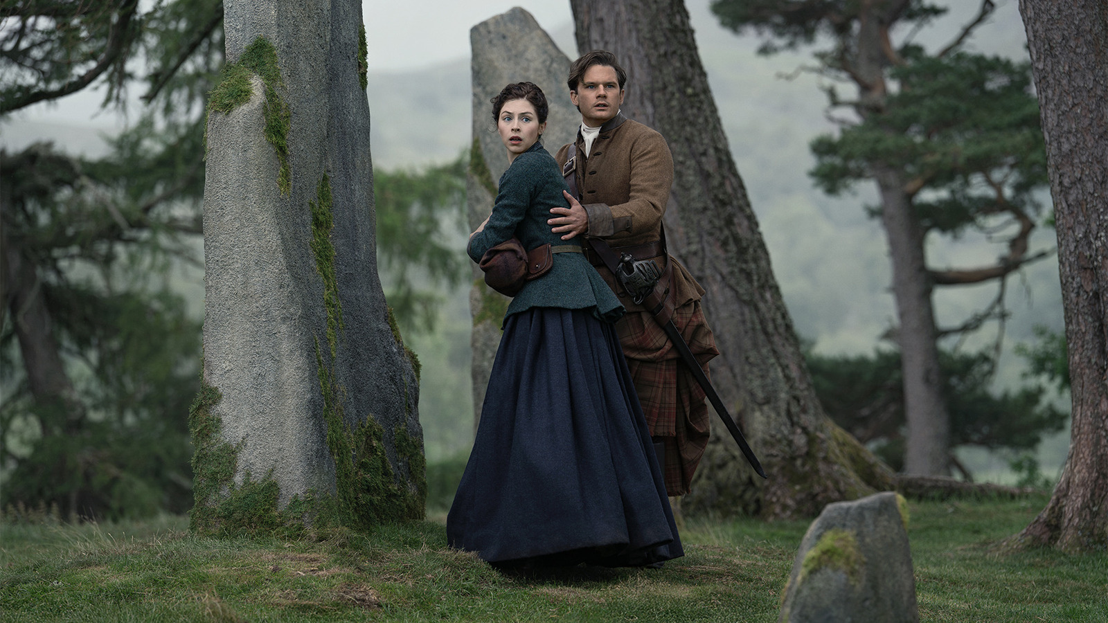 Outlander: Blood Of My Blood Sets Season 2 Premiere Date &mdash; New Trailer Confirms Whether Henry Or Julia Went Back Through The Stones