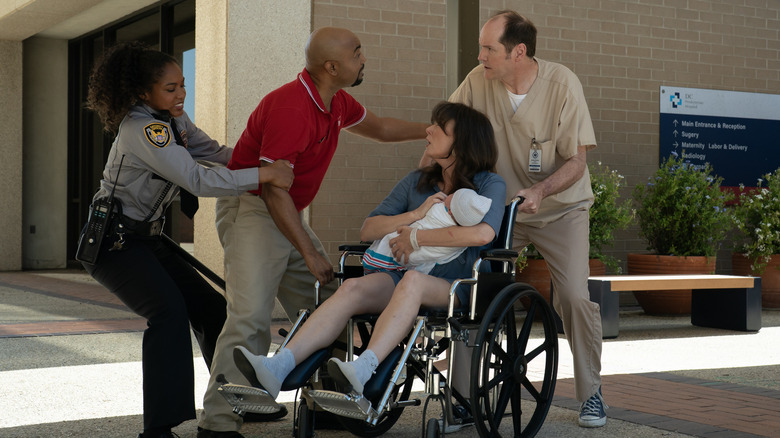 A security guard, Don, Jane's mom, Jane, and an orderly in Paradise