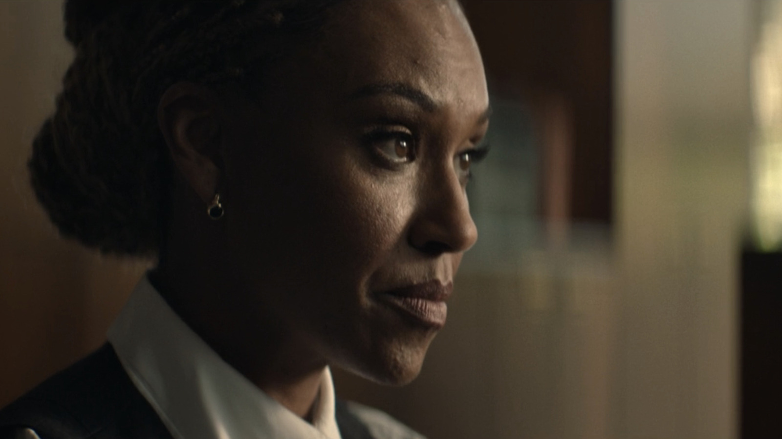 Paradises Ryan Michelle Bathe Has A Pressing Question Coming Out Of Episode 6: How Do You Get Out Of This?!