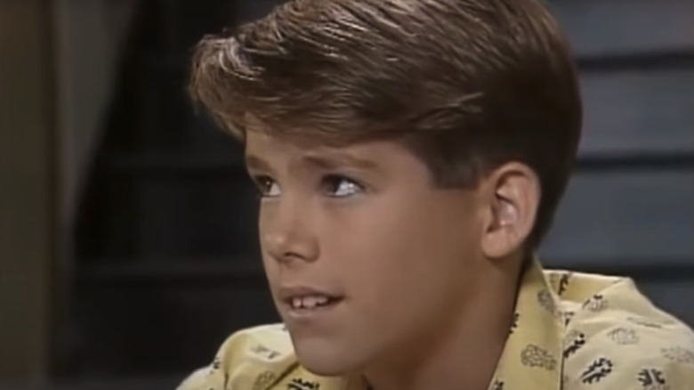 Ryan Reynolds' Billy Simpson is seen in closeup on Hillside