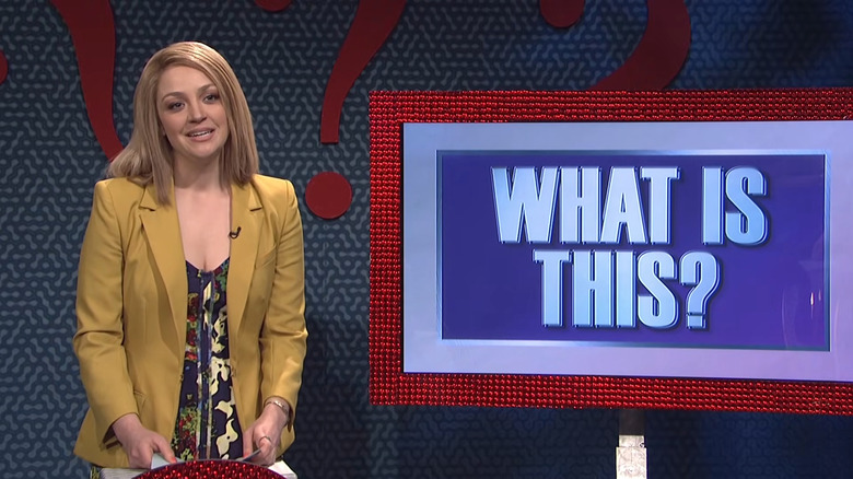 Abby Elliott plays "What Is This?" on "Saturday Night Live"